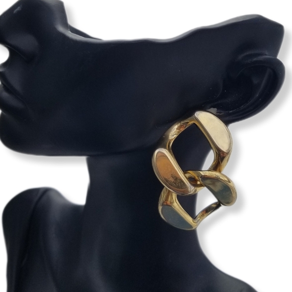 VINTAGE GOLDTONED LARGE CURB CHAIN LINK STATEMENT DROP EARRINGS - Picture 2 of 6